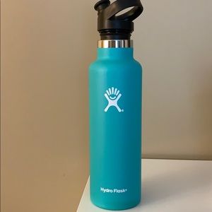 Blue hydro flask!